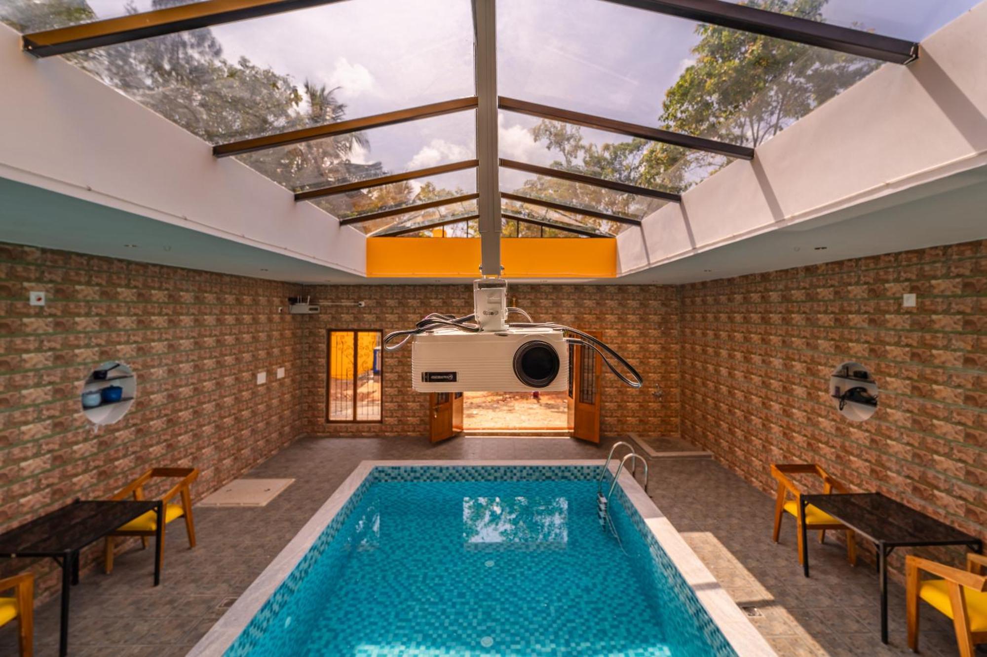 Teak Leaf Gateway Villa With Swimming Pool Indoor Games Kālapettai Kültér fotó