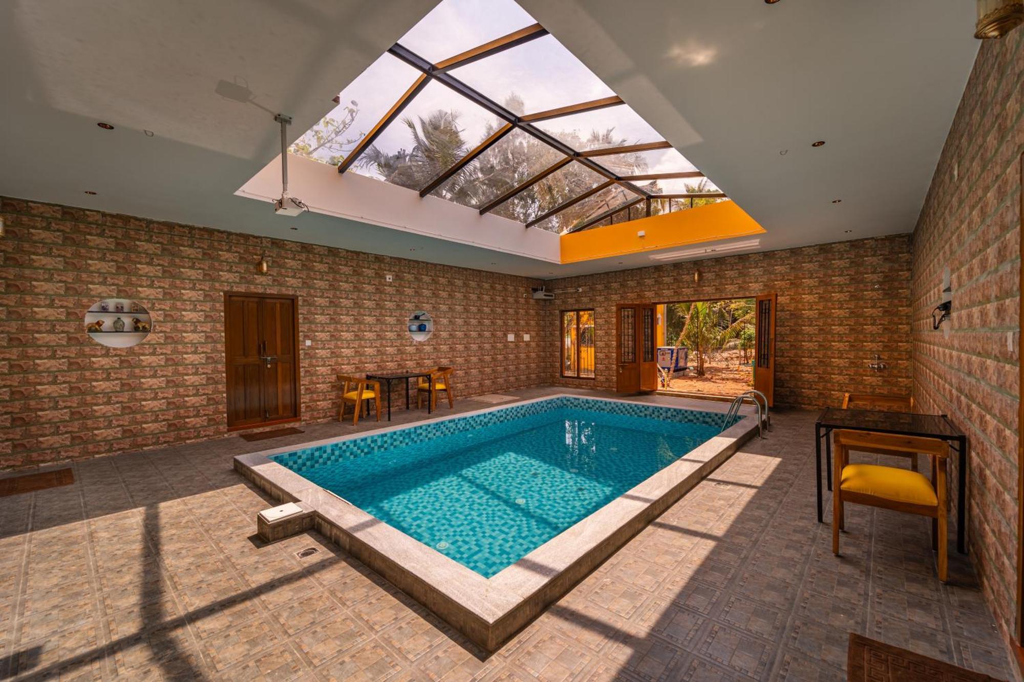 Teak Leaf Gateway Villa With Swimming Pool Indoor Games Kālapettai Kültér fotó