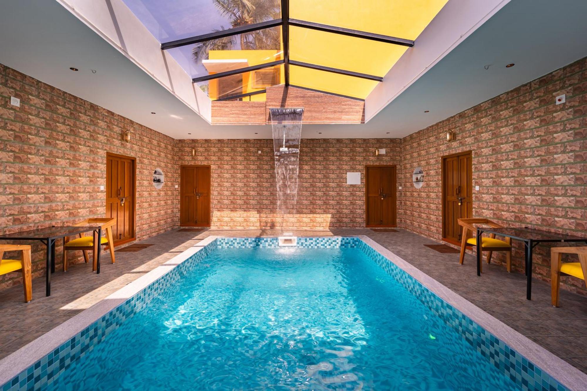 Teak Leaf Gateway Villa With Swimming Pool Indoor Games Kālapettai Kültér fotó