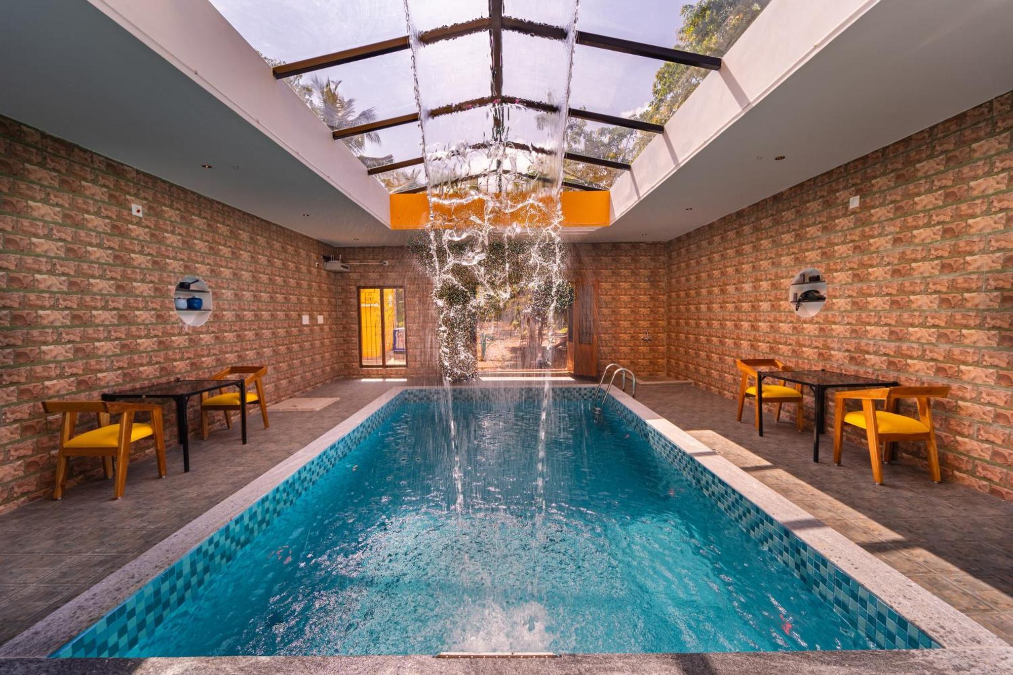 Teak Leaf Gateway Villa With Swimming Pool Indoor Games Kālapettai Kültér fotó