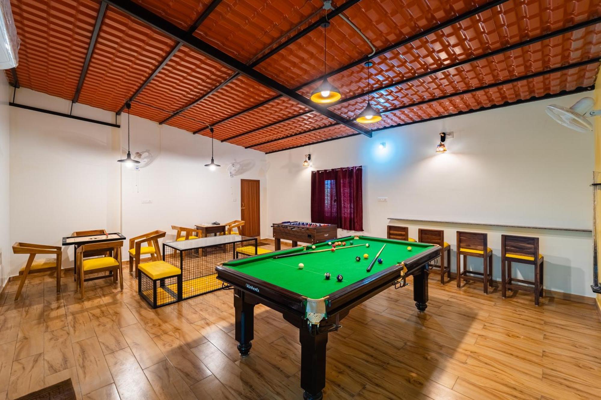 Teak Leaf Gateway Villa With Swimming Pool Indoor Games Kālapettai Kültér fotó